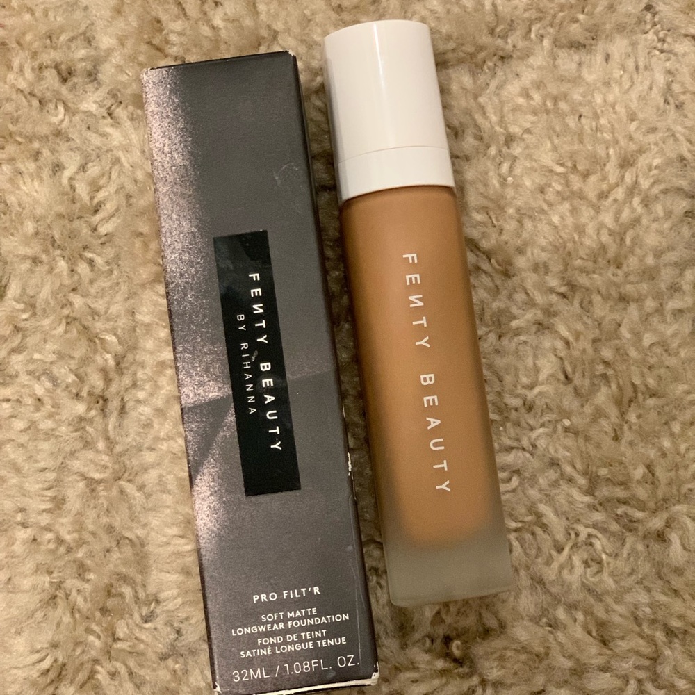 Fenty Beauty Pro Filt’r Soft Matte Foundation